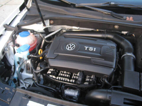 2015 Volkswagen Passat 1.8T SE