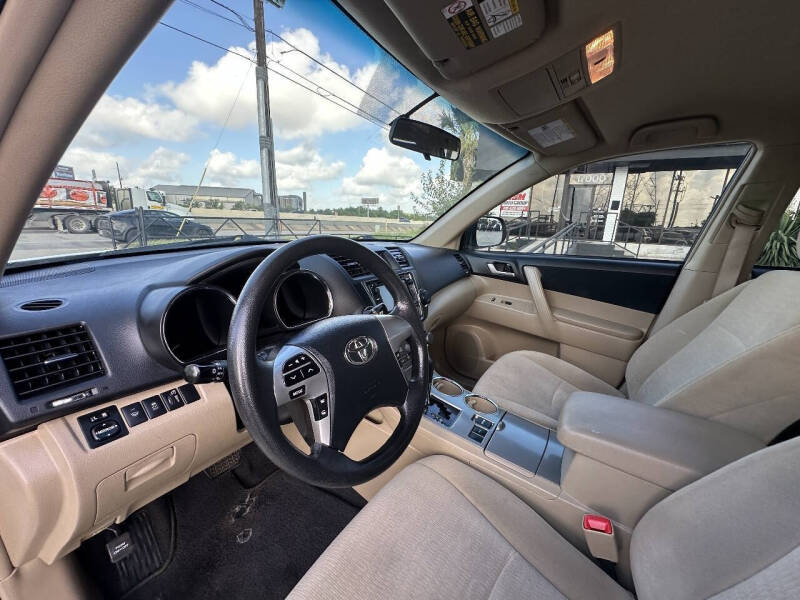 2013 Toyota Highlander Plus