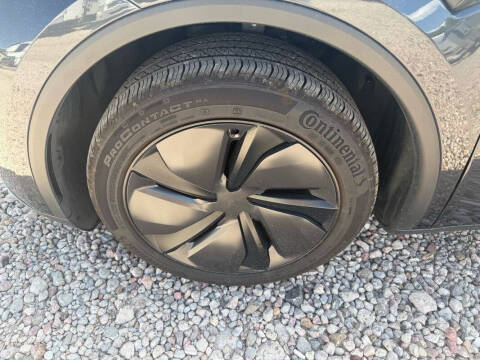 2026 Tesla Model Y Premium