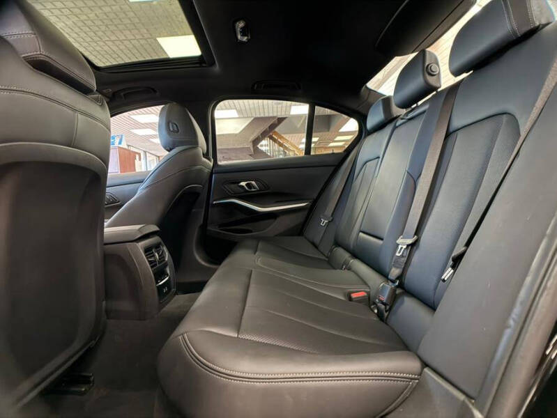 2024 BMW 3 Series 330i xDrive