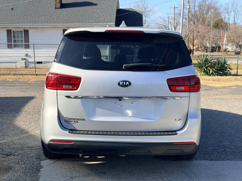 2019 Kia Sedona LX