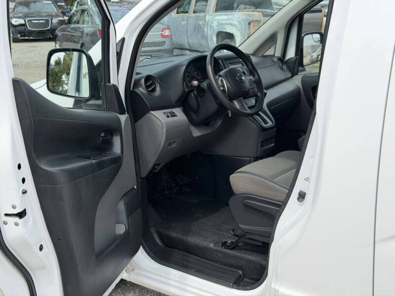 2016 Nissan NV200