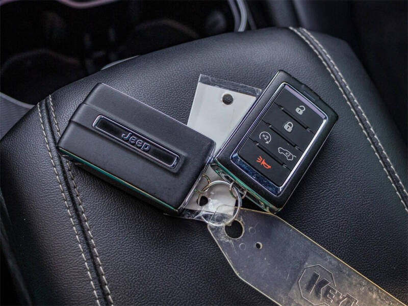 2023 Jeep Grand Cherokee L Altitude X