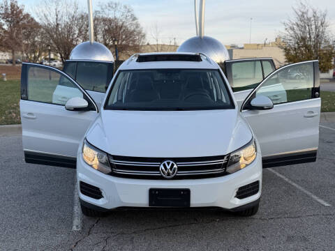 2017 Volkswagen Tiguan 2.0T Wolfsburg Edition 4Motion