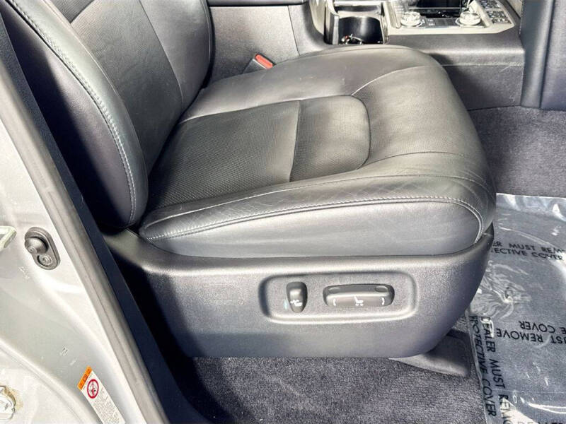 2016 Toyota Land Cruiser