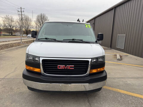 2023 GMC Savana 2500