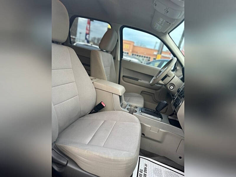 2011 Ford Escape XLT