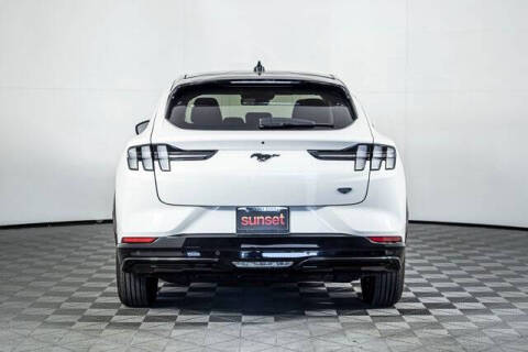 2023 Ford Mustang Mach-E California Route 1
