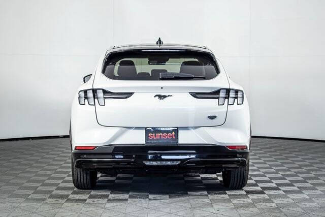 2023 Ford Mustang Mach-E California Route 1