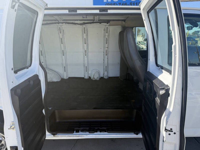 2016 GMC Savana 2500