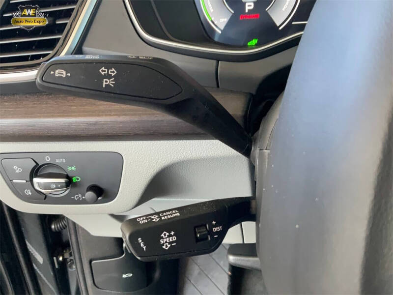 2024 Audi Q5 e quattro S line Premium 55 TFSI