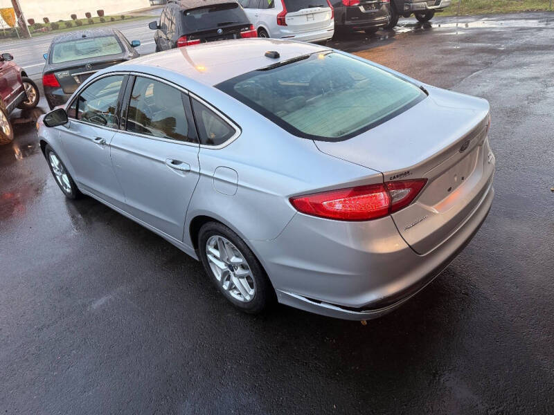 2013 Ford Fusion SE