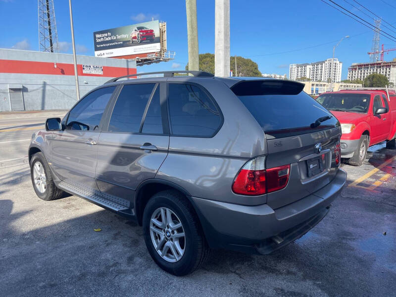 2004 BMW X5 3.0i
