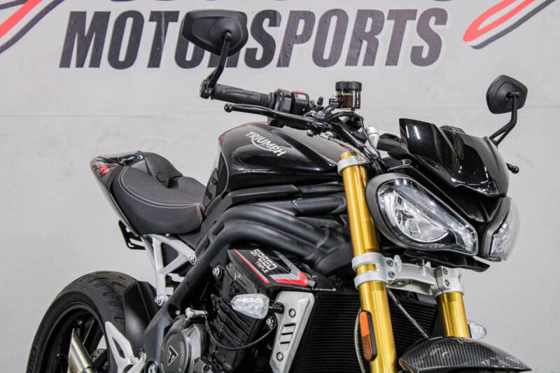 2022 Triumph Speed Triple 1200 RS