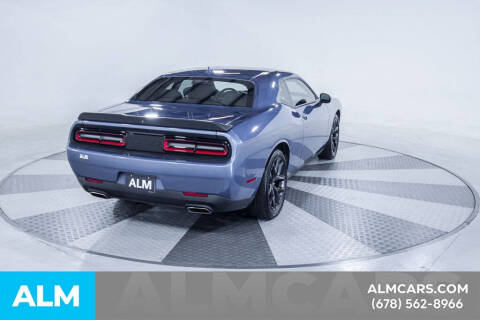 2021 Dodge Challenger SXT