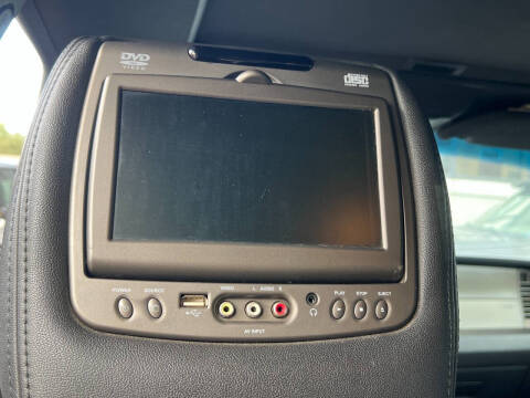 2013 Lincoln Navigator L