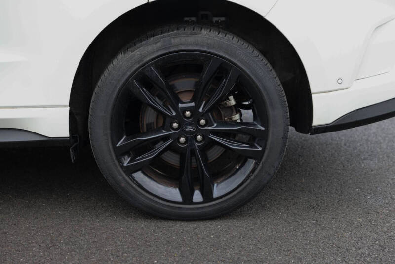 2022 Ford Edge ST