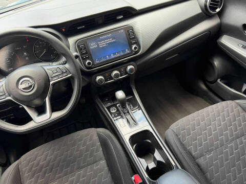 2023 Nissan Kicks SV