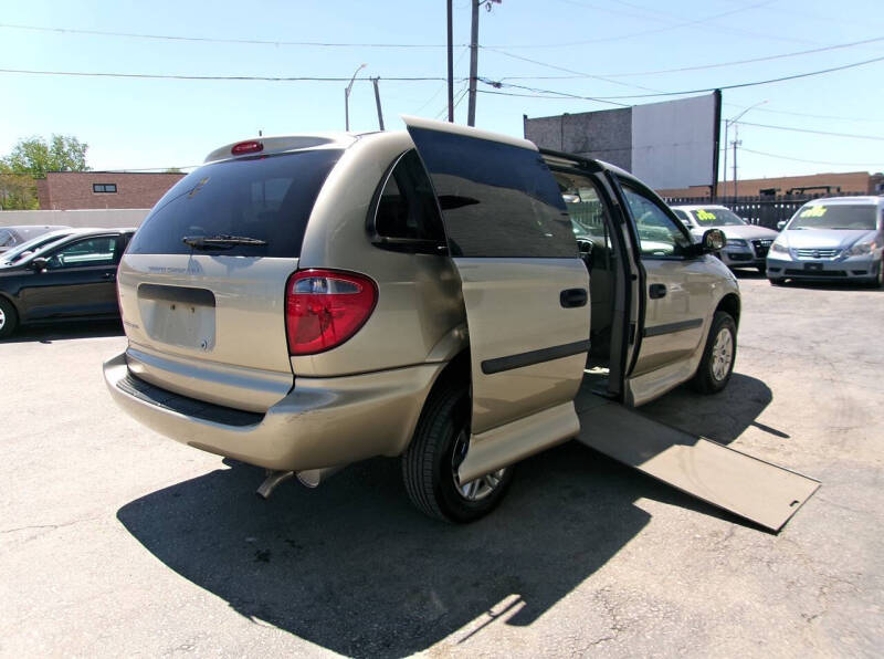 2006 Dodge Grand Caravan SE