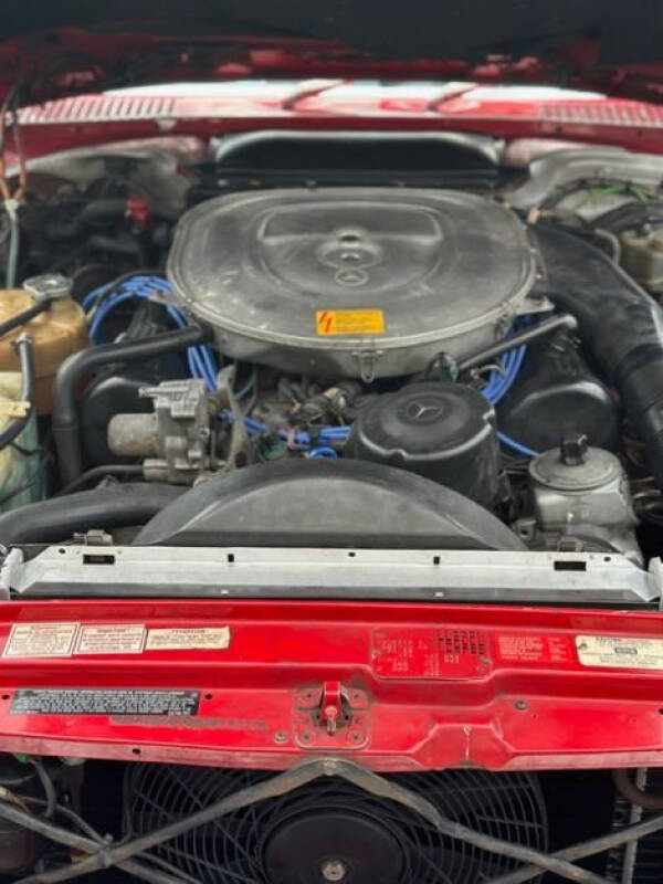 1987 Mercedes-Benz 560SL