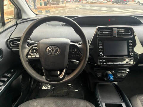 2022 Toyota Prius LE