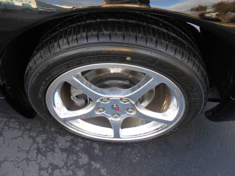 2004 Chevrolet Corvette