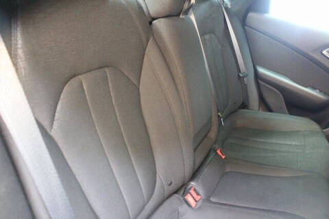 2016 Chrysler 200 LX