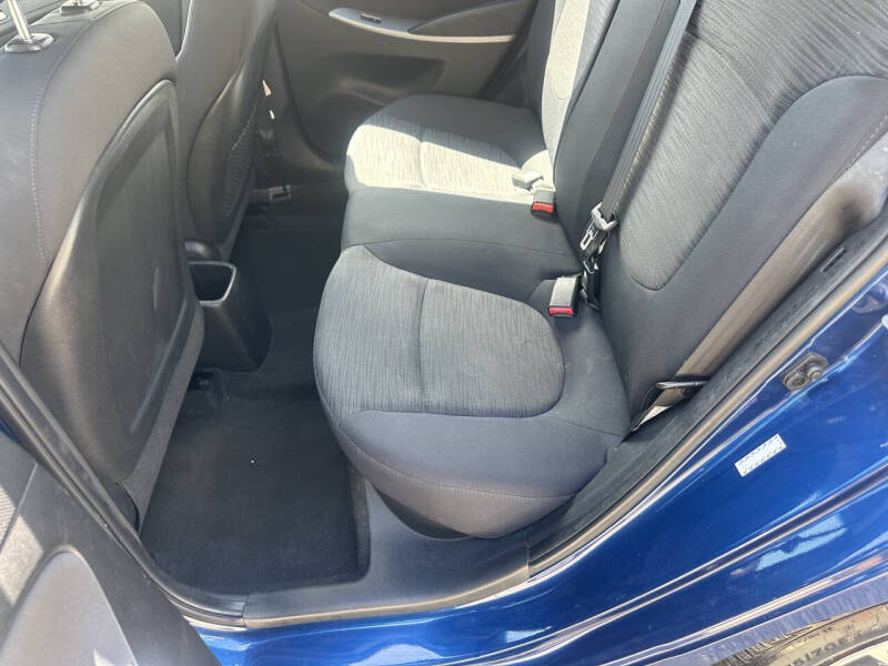 2016 Hyundai Accent SE
