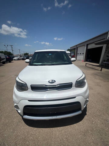 2017 Kia Soul +