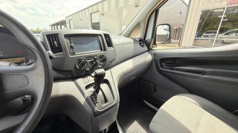 2017 Nissan NV200