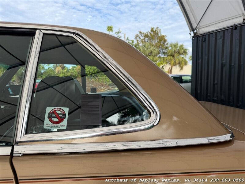 1988 Mercedes-Benz 560-Class 560 SL