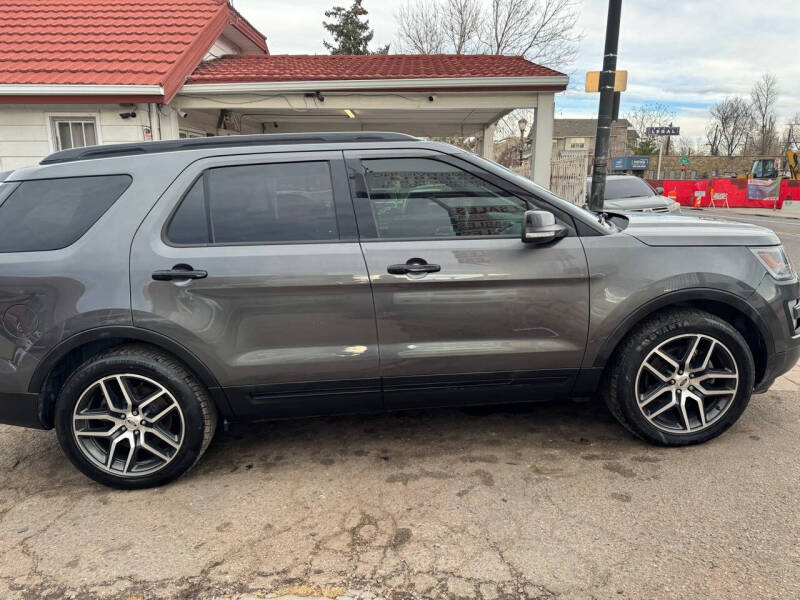 2017 Ford Explorer Sport