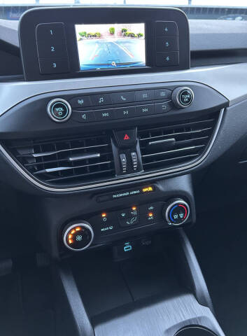 2022 Ford Escape S