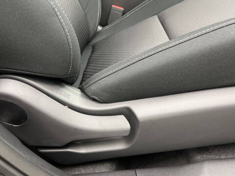 2025 Mitsubishi Outlander ES