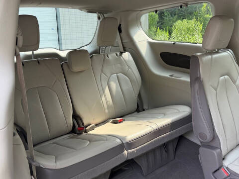 2019 Chrysler Pacifica Touring L