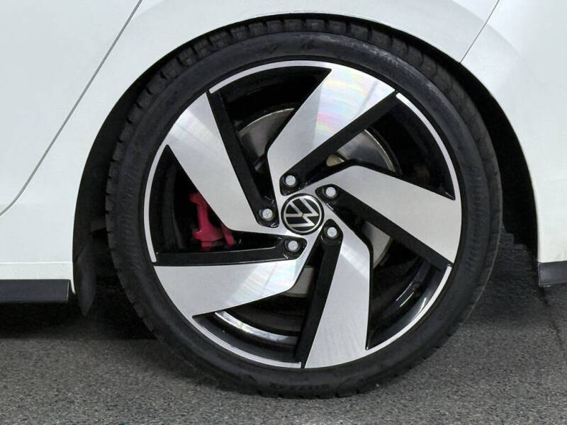 2022 Volkswagen Golf GTI S