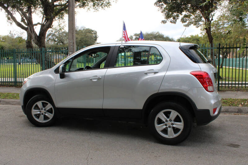 2017 Chevrolet Trax LS photo 31