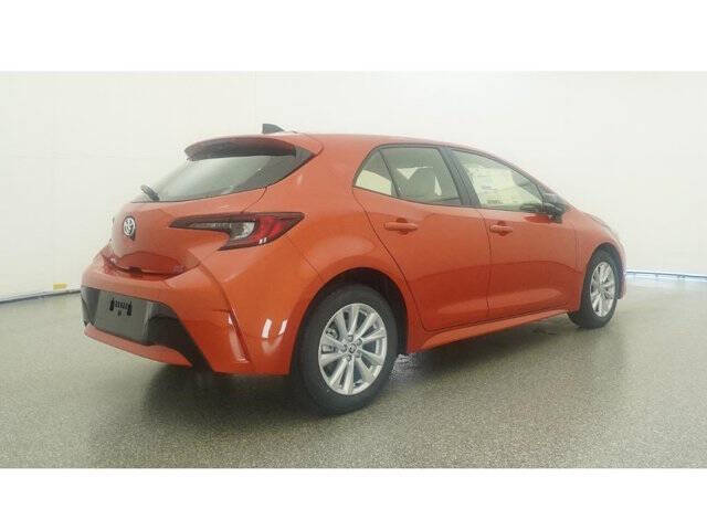 2026 Toyota Corolla Hatchback SE