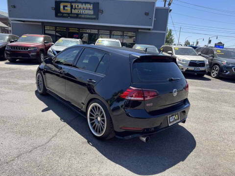 2019 Volkswagen Golf GTI S