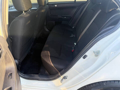 2015 Mitsubishi Lancer ES