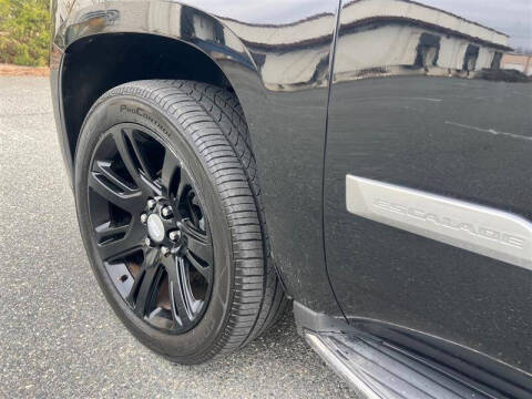 2017 Cadillac Escalade Luxury