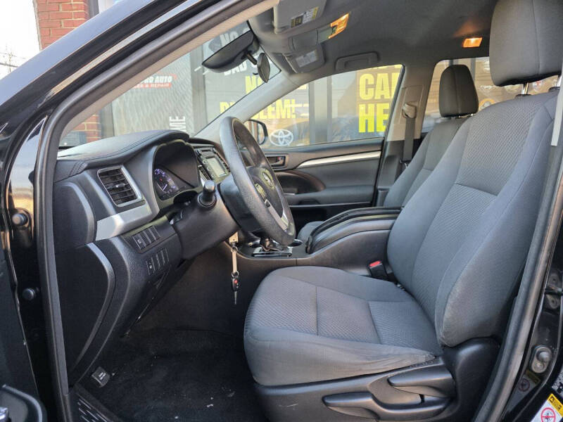 2018 Toyota Highlander LE