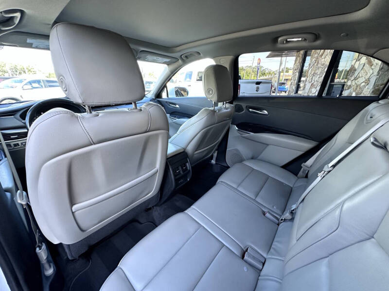 2020 Cadillac XT4 Premium Luxury