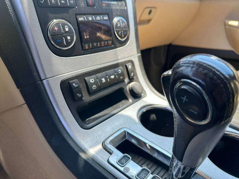 2011 GMC Acadia SLT-1