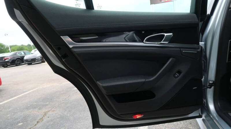 2015 Porsche Panamera