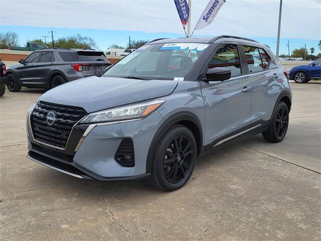 2024 Nissan Kicks SR