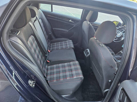 2016 Volkswagen Golf GTI S