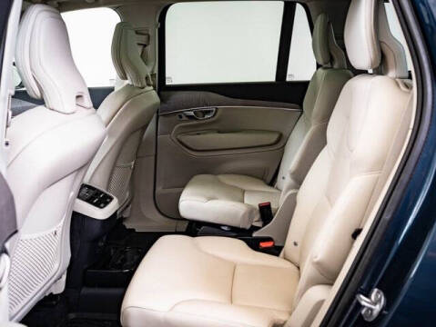 2023 Volvo XC90 B6 Plus Bright Theme 6P