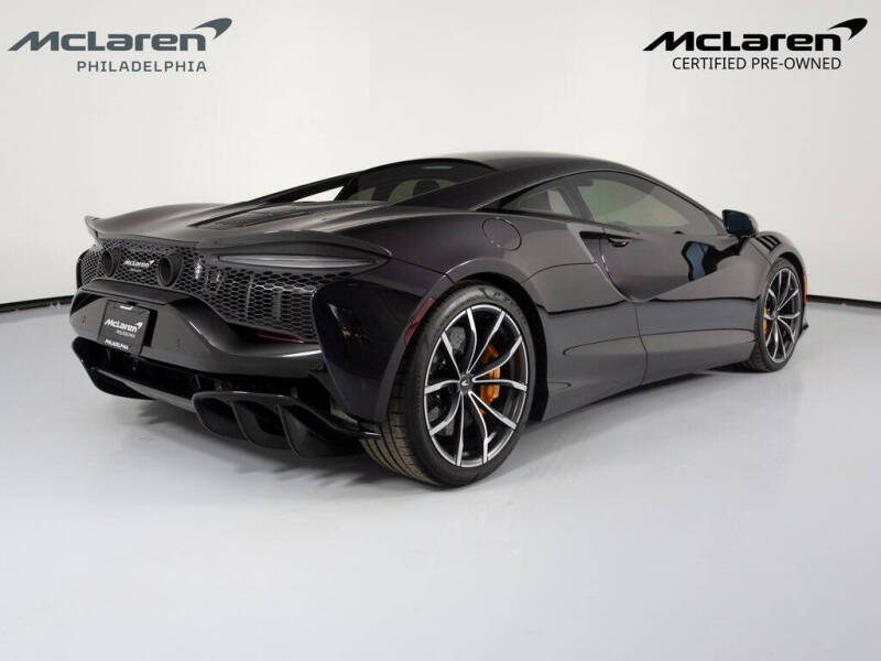 2023 McLaren Artura