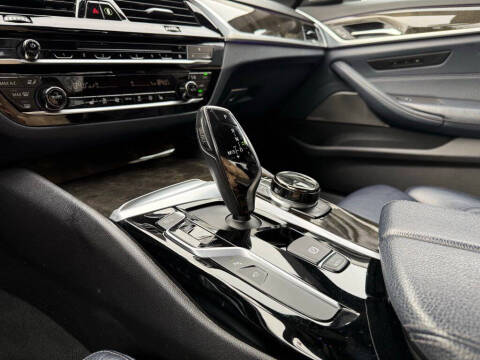 2017 BMW 5 Series 530i